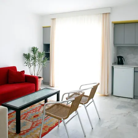 Üdülőközpont Loryma 4*