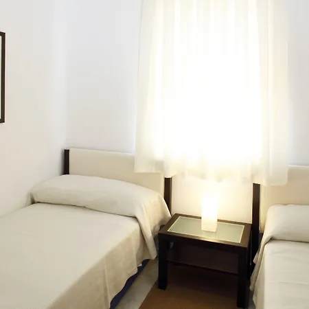 Üdülőközpont Loryma 4*